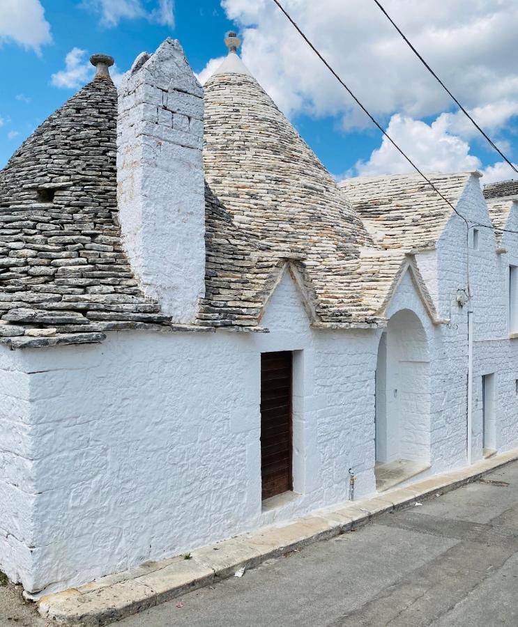 Trulli Antichi Mestieri - Widespread Trulli In The Historic Center Alberobello Exterior photo